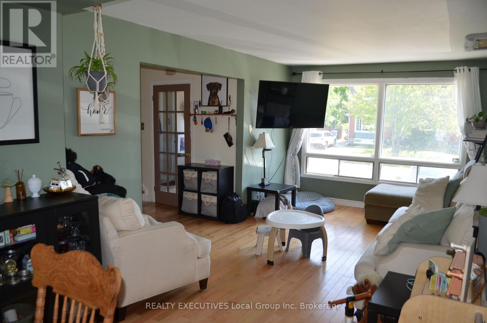 672 Dane Avenue, North Bay, Ontario  P1B 7G7 - Photo 10 - X13444504