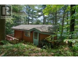 1029 OAK LANE NORTH, Frontenac, Ontario