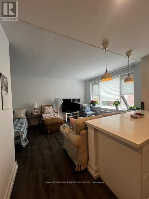 204 - 18 Anglesey Boulevard, Toronto, Ontario  M9A 3B3 - Photo 3 - W13438786
