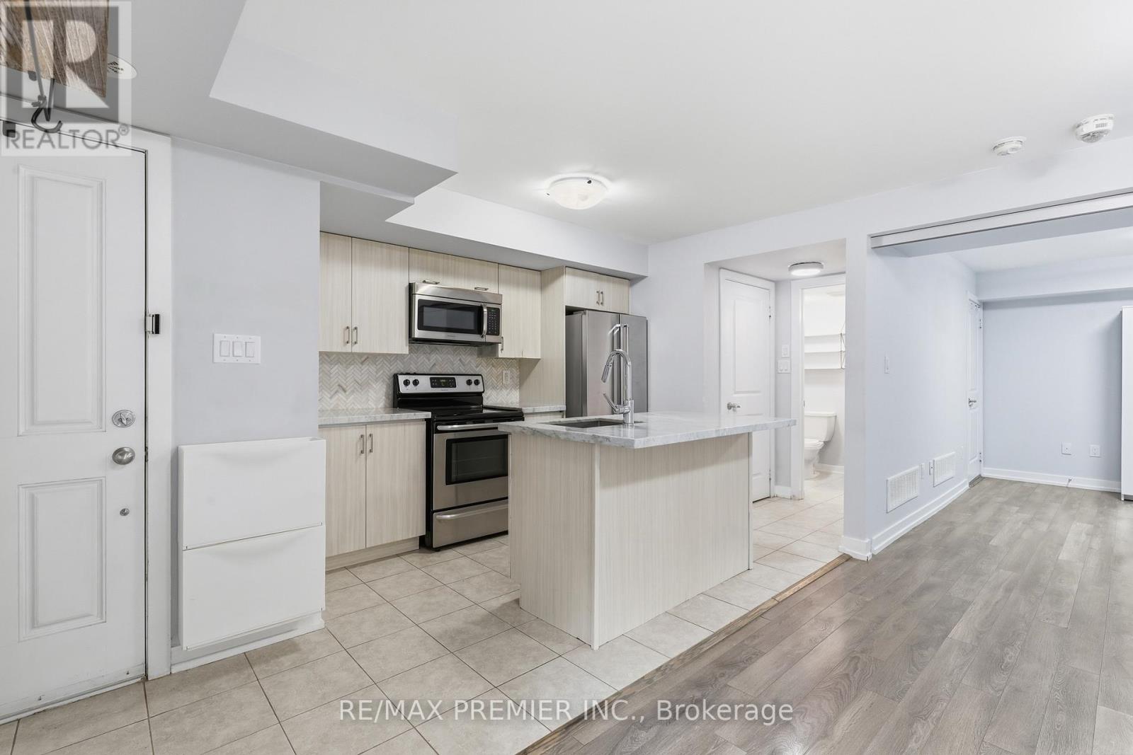 44 - 2315 Sheppard Avenue W, Toronto, Ontario  M9M 0E8 - Photo 6 - W13438894