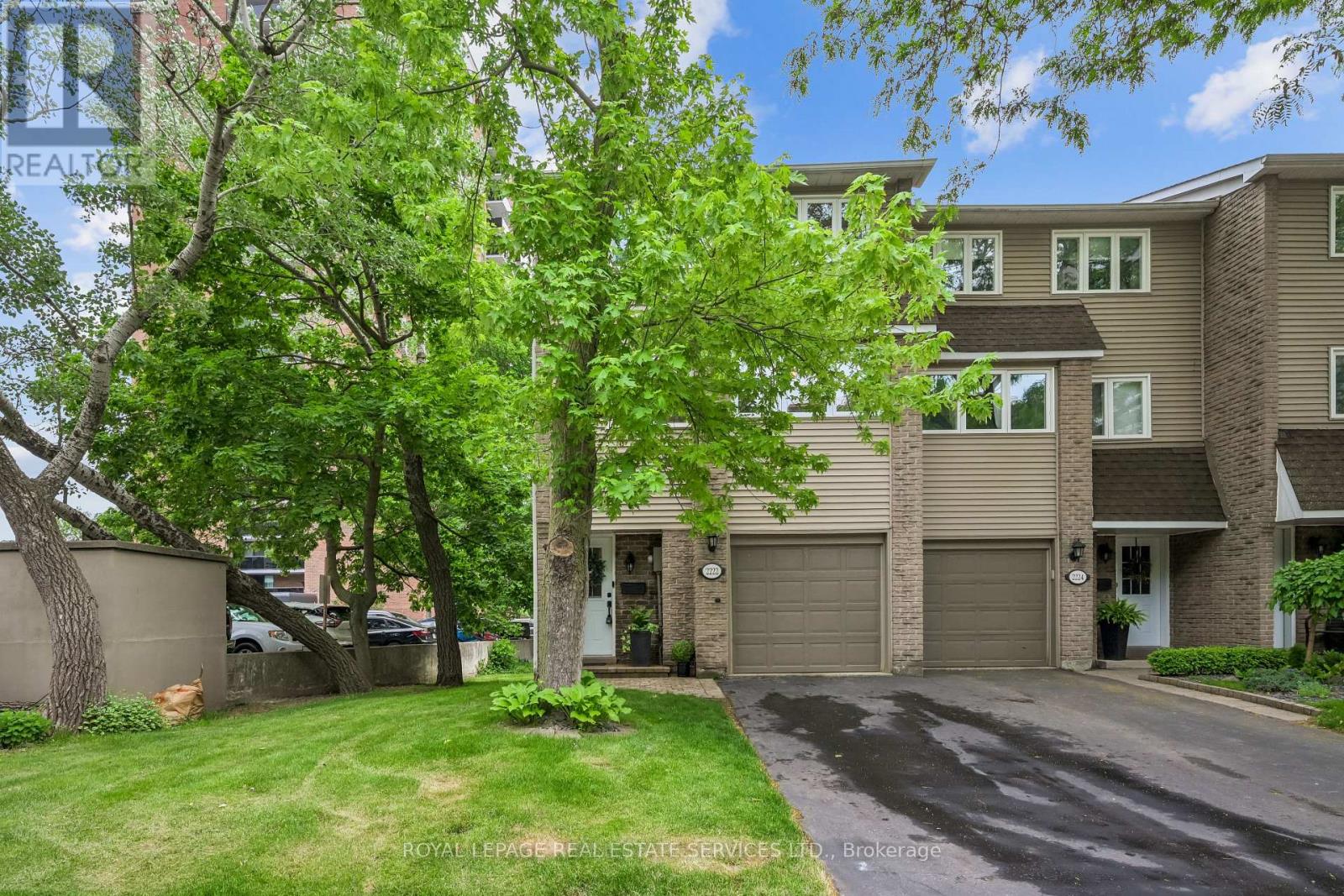 1 - 2222 MARINE DRIVE, Oakville, Ontario
