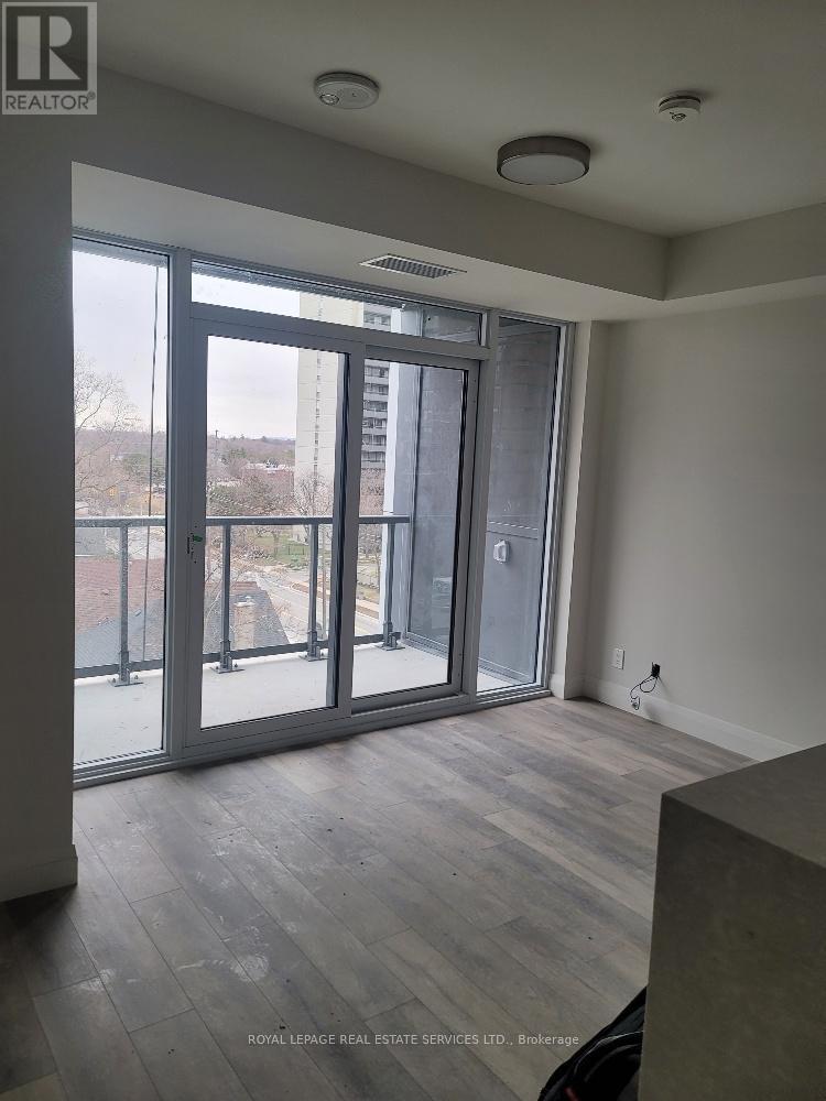 409 - 500 Brock Avenue, Burlington, Ontario  L7S 0A5 - Photo 4 - W13438862