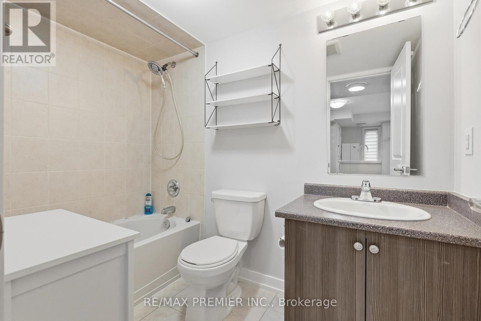 44 - 2315 Sheppard Avenue W, Toronto, Ontario  M9M 0E8 - Photo 11 - W13438894