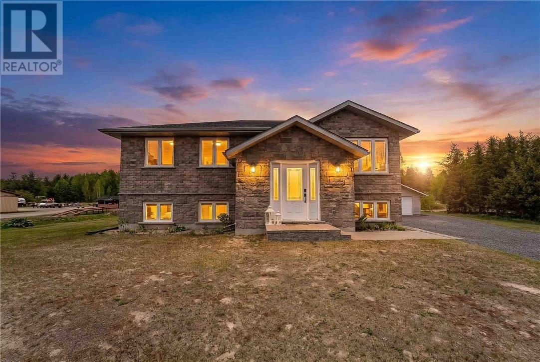 568 Gravel Drive, Hanmer, Ontario