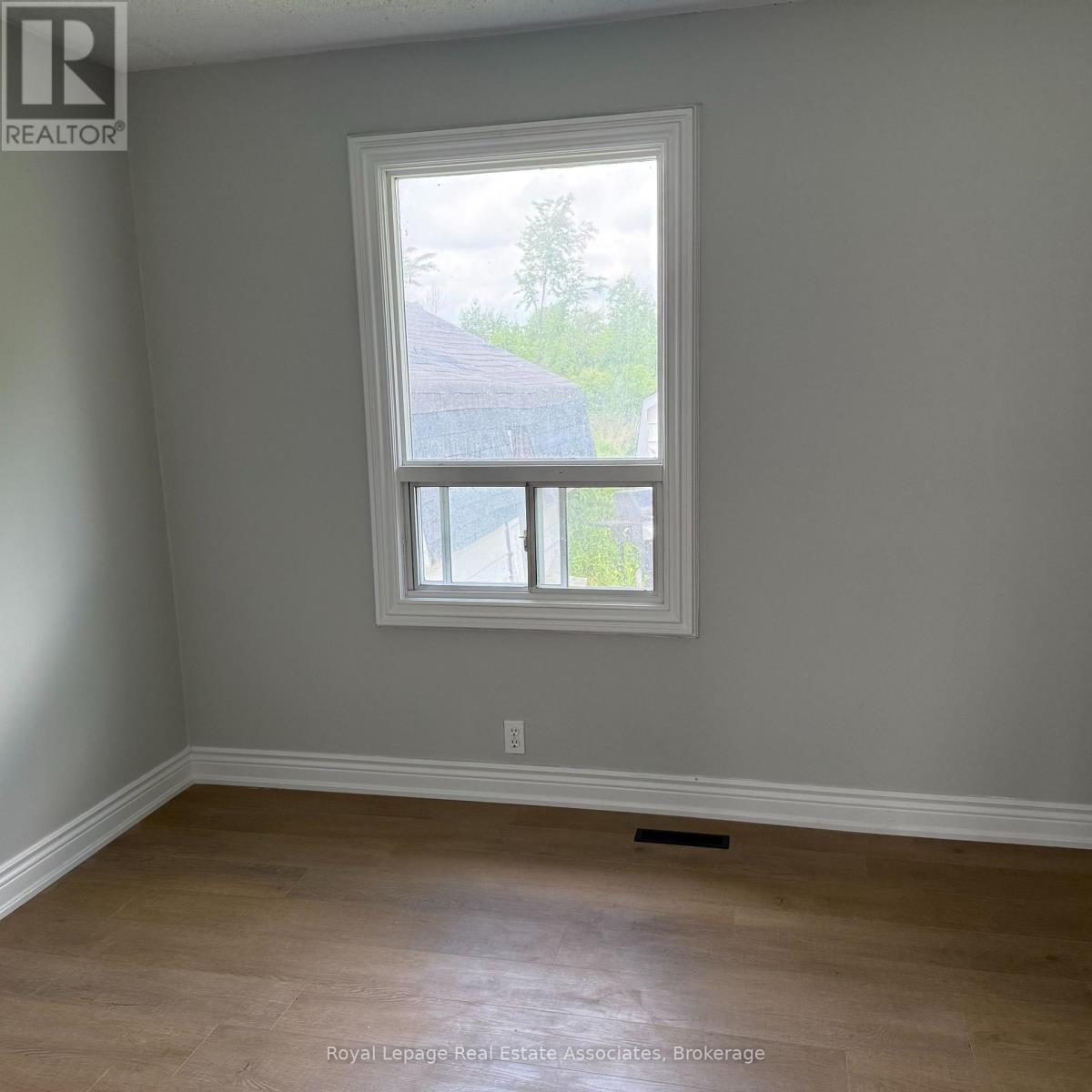 Upper Level - 13469 Highway 7 Highway, Halton Hills, Ontario  L7G 4S4 - Photo 3 - W13438990