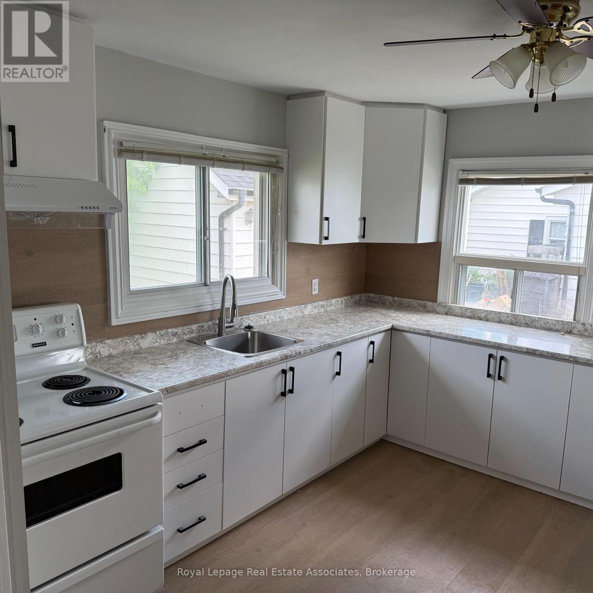 Upper Level - 13469 Highway 7 Highway, Halton Hills, Ontario  L7G 4S4 - Photo 5 - W13438990