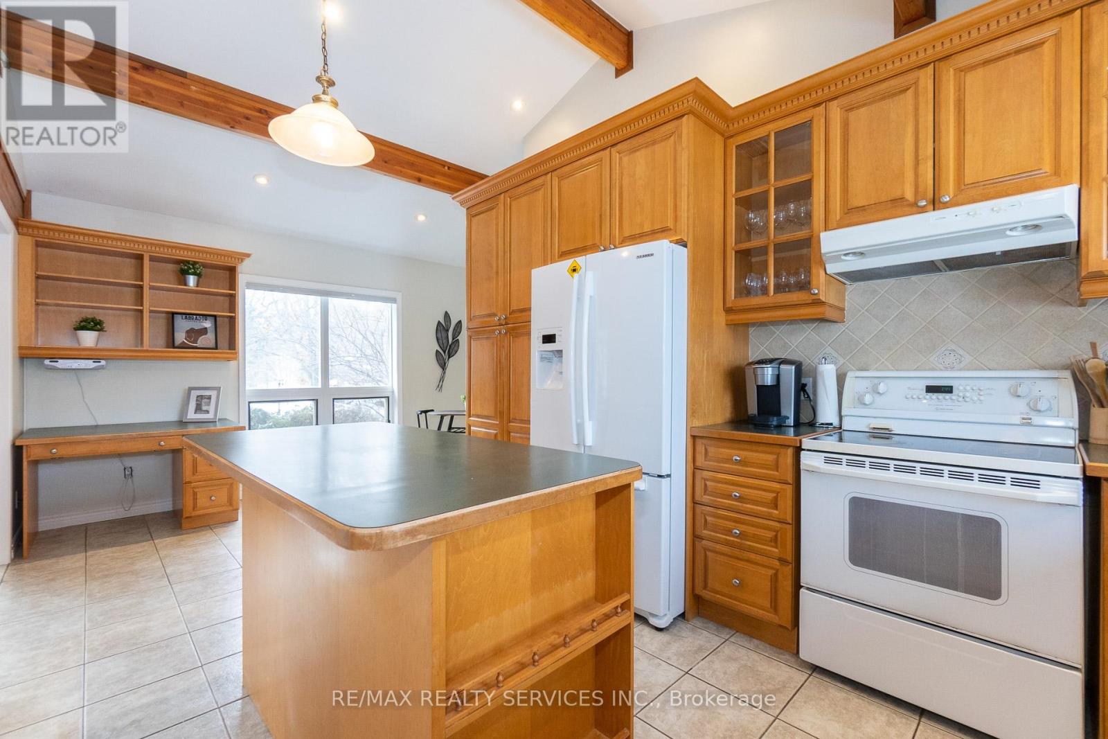 9 Damascus Drive, Caledon, Ontario  L7C 0A4 - Photo 12 - W13439058