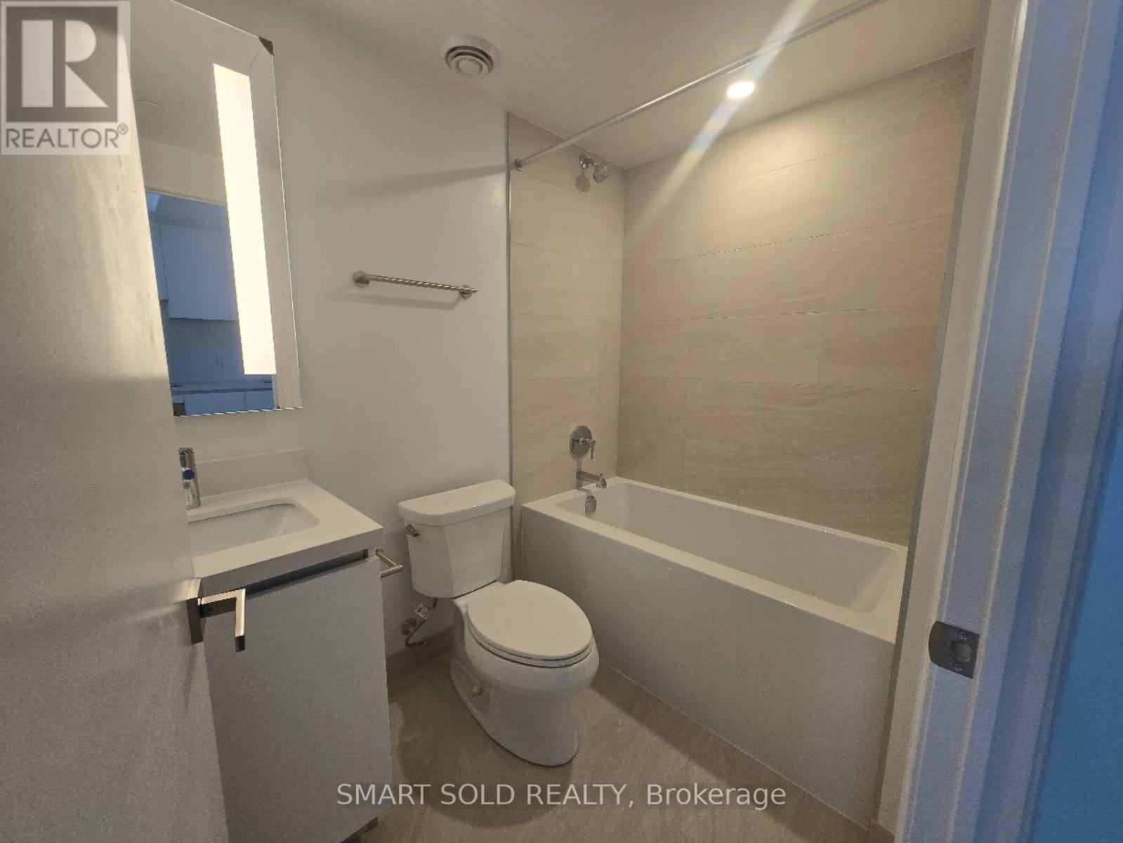 1009 - 4015 The Exchange, Mississauga, Ontario  L5B 0N9 - Photo 6 - W13439162