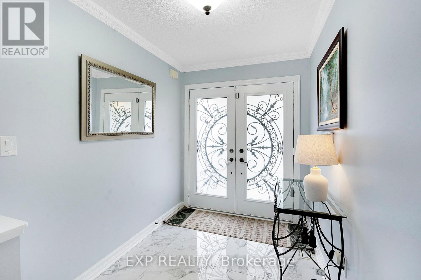 7295 Bread Fruit Lane, Mississauga, Ontario  L5N 8P2 - Photo 2 - W13439092