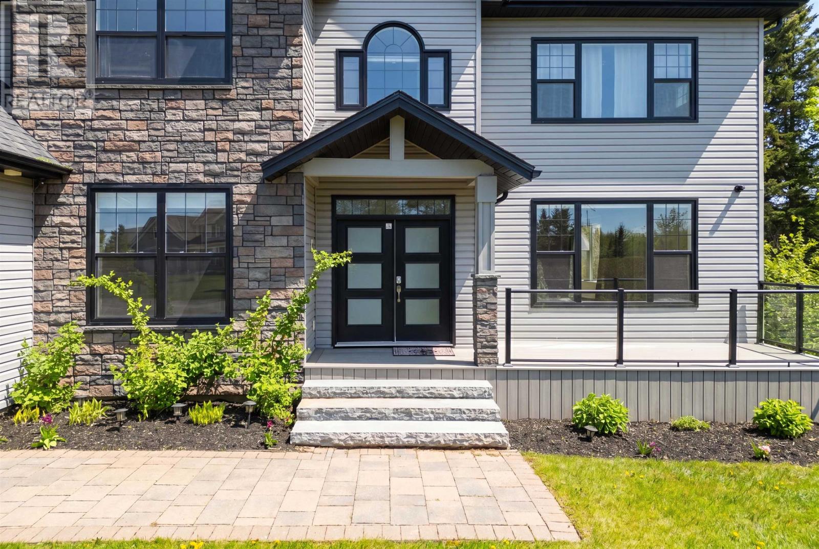 347 Sunrise Cove, Cornwall, Prince Edward Island  C0A 1H8 - Photo 3 - 202614401