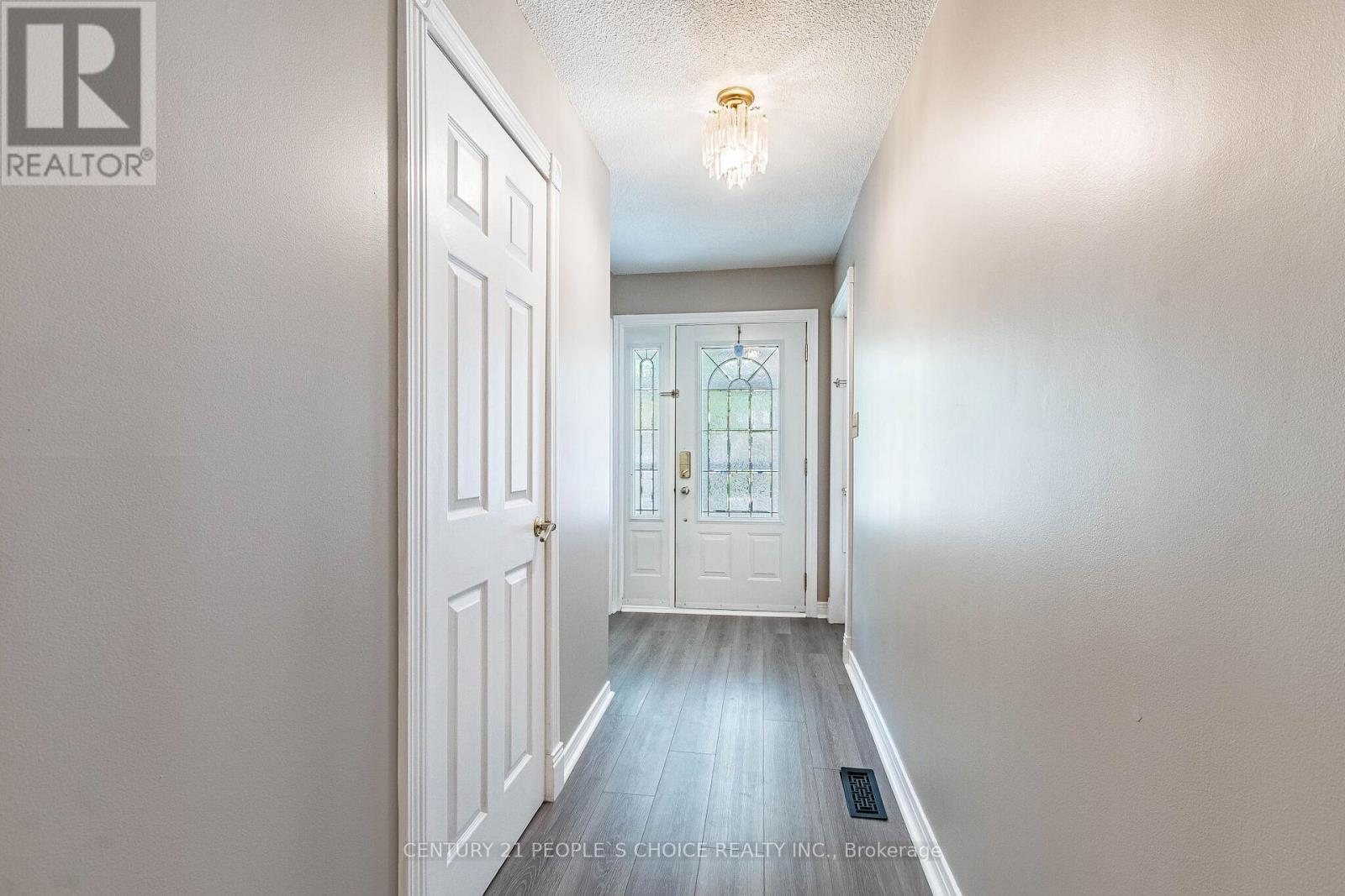 4844 Owl Circle, Mississauga, Ontario  L4Z 2P7 - Photo 8 - W13442576