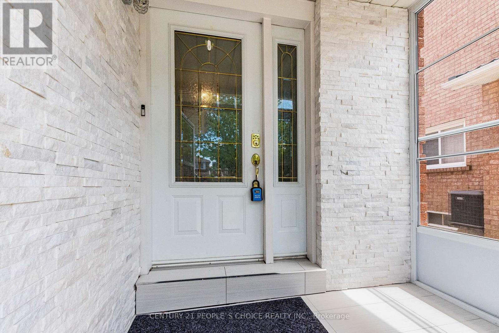 4844 Owl Circle, Mississauga, Ontario  L4Z 2P7 - Photo 7 - W13442576