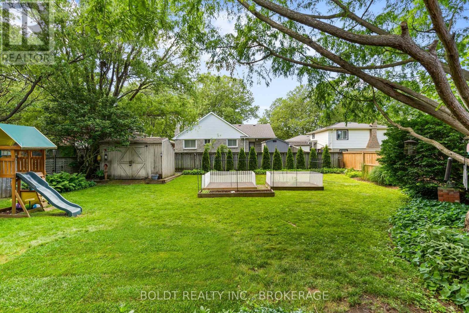 21 Shoreline Drive, St. Catharines (Lakeshore), Ontario L2N 3V9 - Photo 33 - X13444664