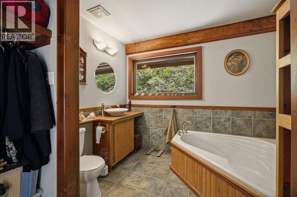 6084 North Lake Road, Egmont, British Columbia  V0N 1N0 - Photo 13 - R3135744