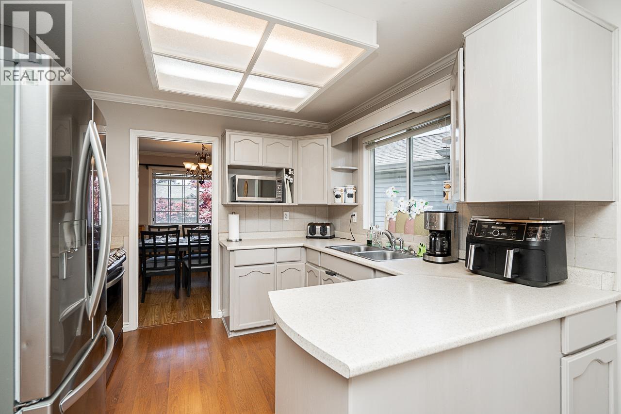 1932 Jacana Avenue, Port Coquitlam, British Columbia  V3C 5Y4 - Photo 5 - R3135760