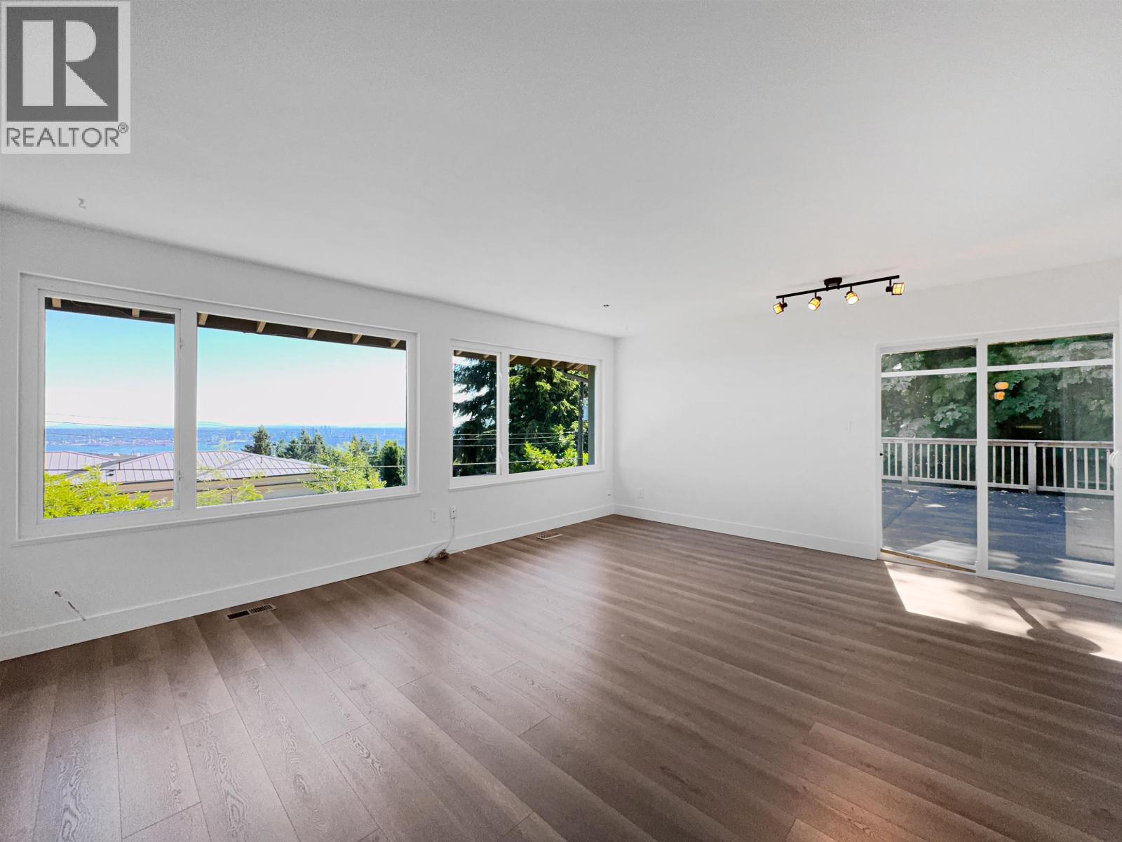 1040 Crestline Road, West Vancouver, British Columbia  V7S 2E2 - Photo 11 - R3135746
