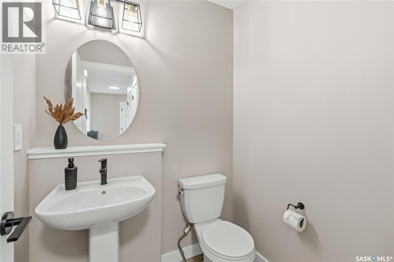 230 Schmeiser Bend, Saskatoon, Saskatchewan  S7V 1P7 - Photo 12 - SK039380