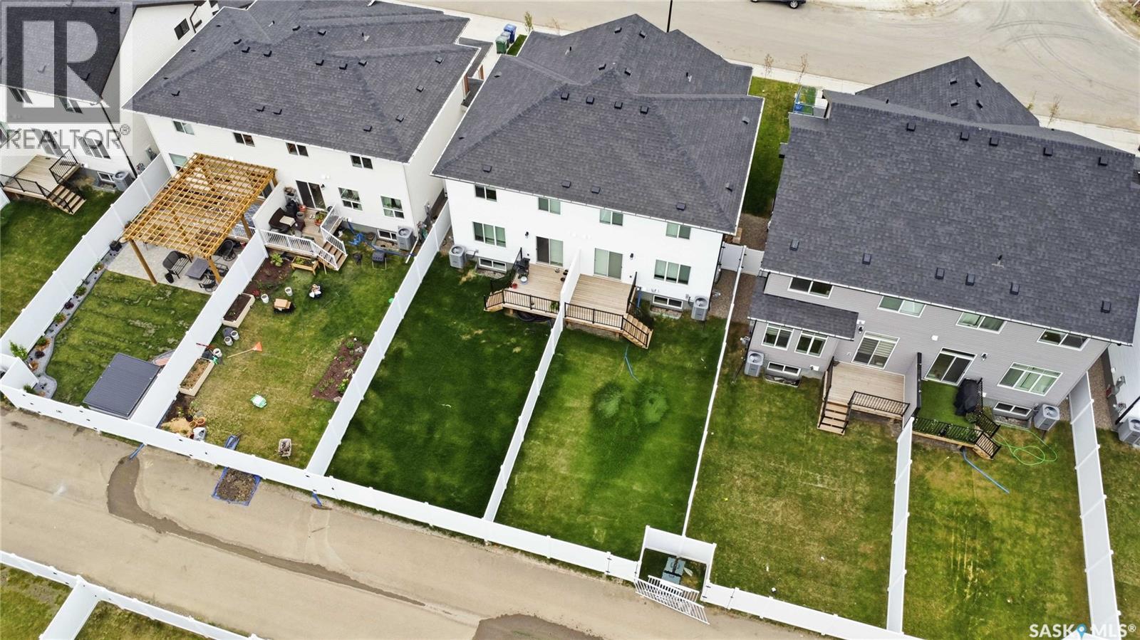 230 Schmeiser Bend, Saskatoon, Saskatchewan  S7V 1P7 - Photo 31 - SK039380