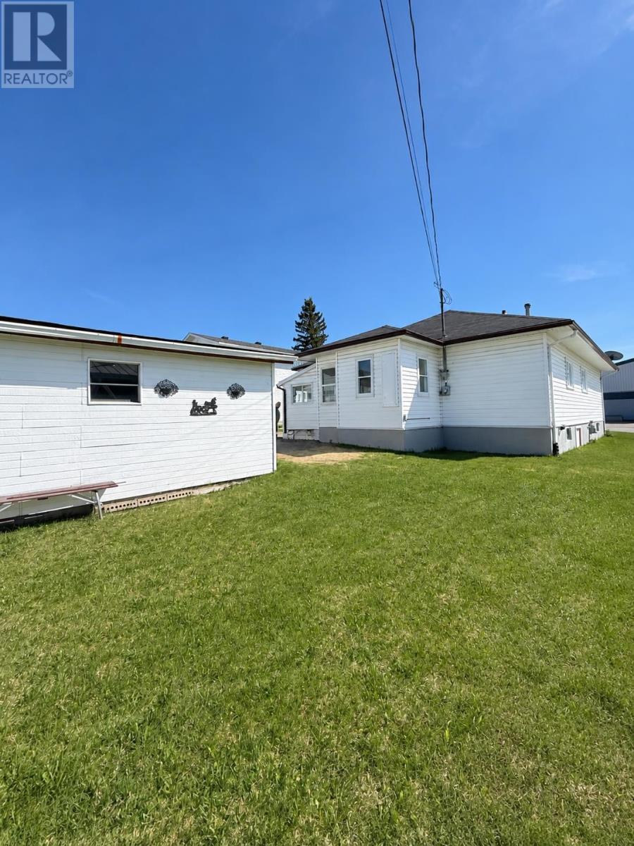 114 Nishnabe Miikena, Longlac, Ontario  P0T 2A0 - Photo 5 - TB2601290