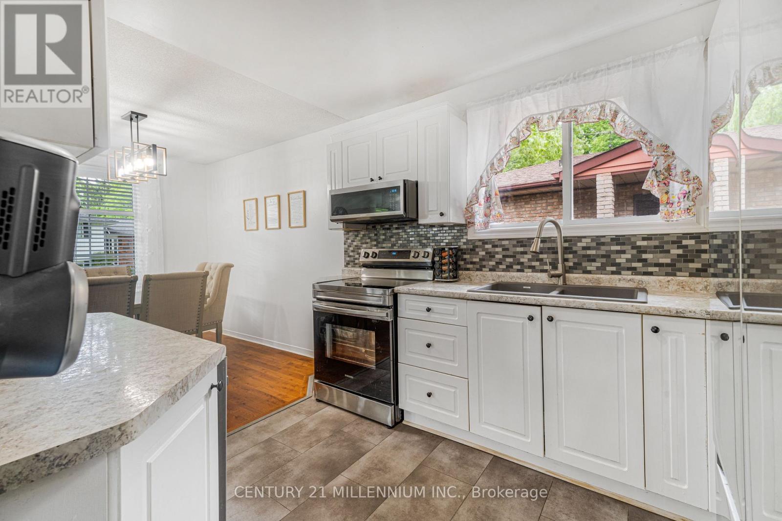 6182 Johnson Drive, Niagara Falls, Ontario L2J 3J5 - Photo 12 - X13438028
