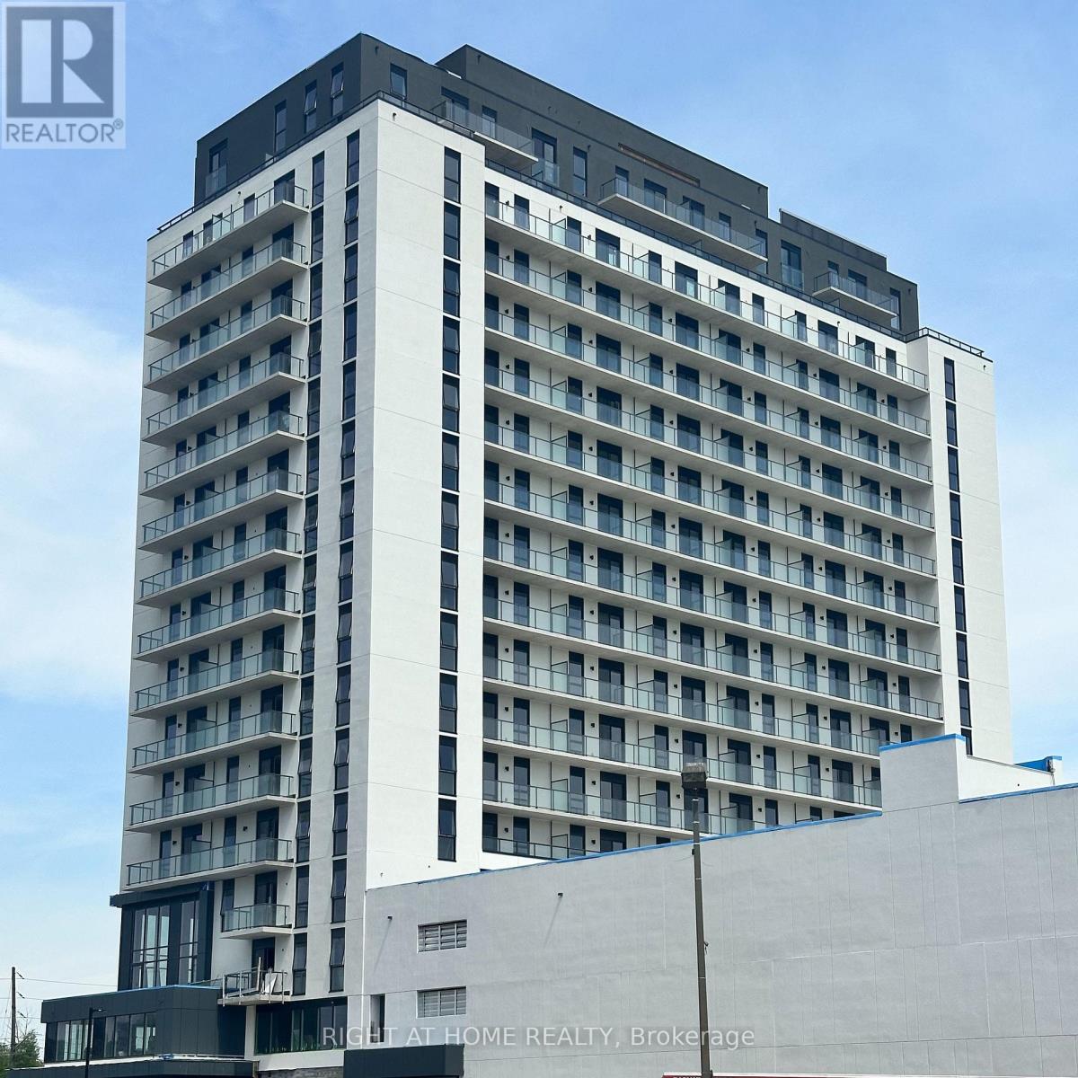 811 - 33 ERIE AVENUE, Brantford, Ontario