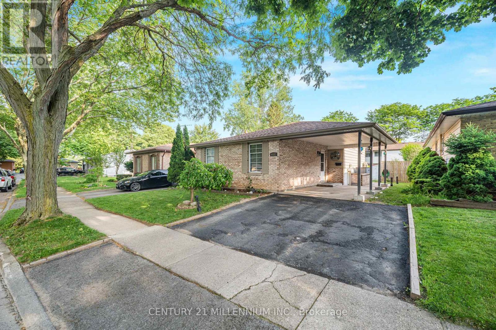 6182 Johnson Drive, Niagara Falls, Ontario L2J 3J5 - Photo 3 - X13438028
