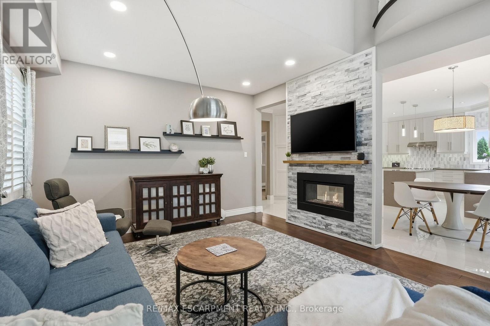 58 Anderson Court, Hamilton, Ontario L9G 4Z7 - Photo 5 - X13438866