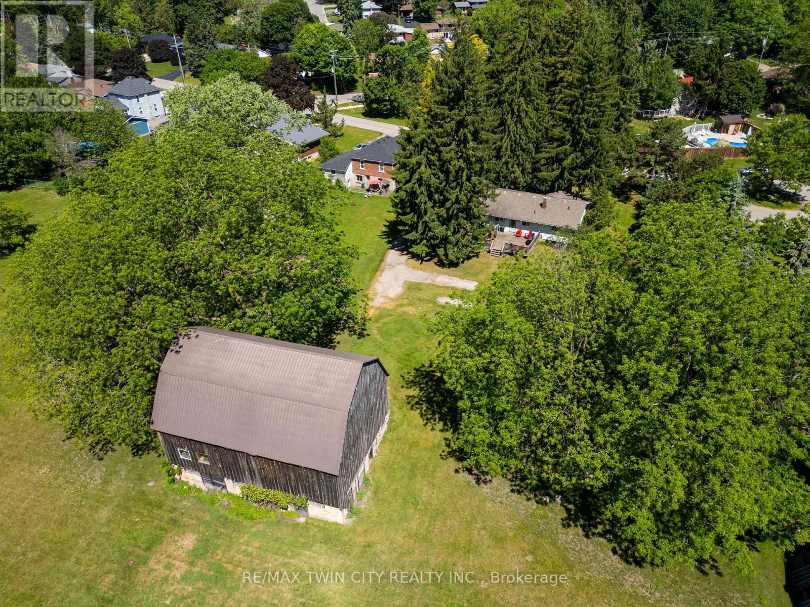 265 Bleams Court, Wilmot, Ontario  N3A 1L9 - Photo 5 - X13438906