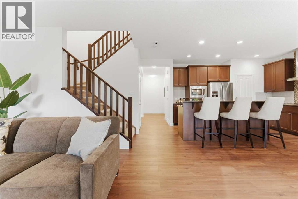 102 Cranarch Common Se, Calgary, Alberta  T3M 1M1 - Photo 3 - A2319440