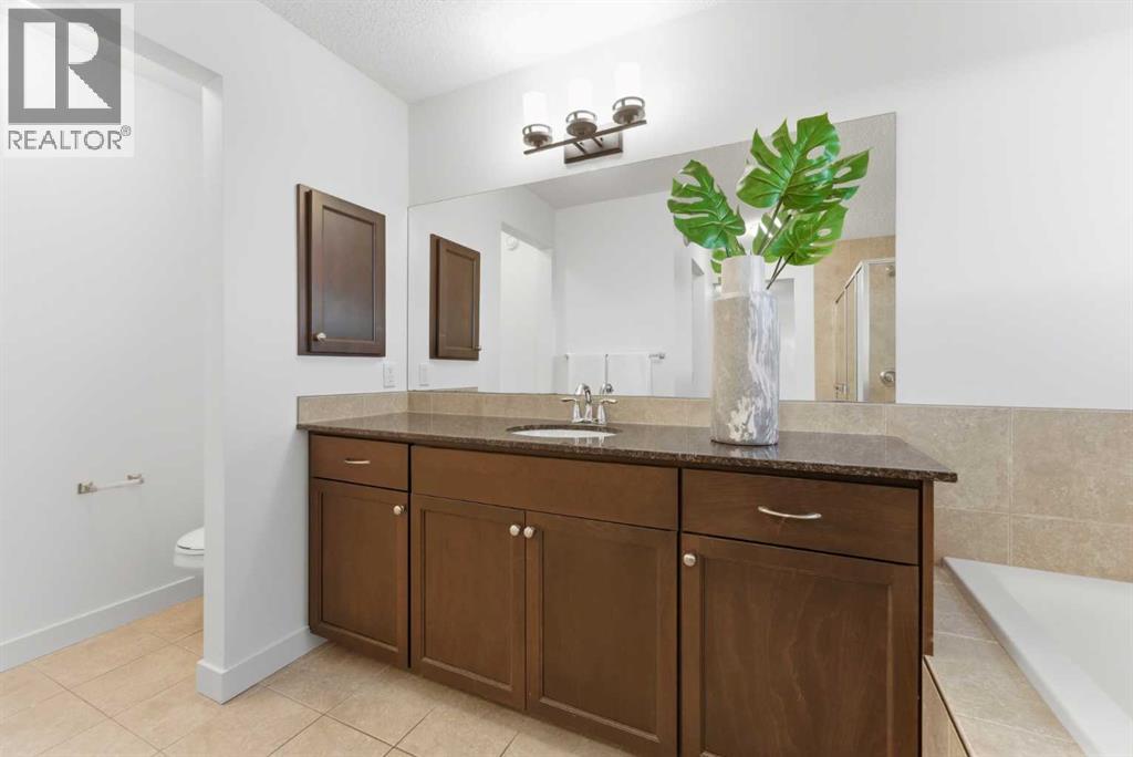102 Cranarch Common Se, Calgary, Alberta  T3M 1M1 - Photo 36 - A2319440