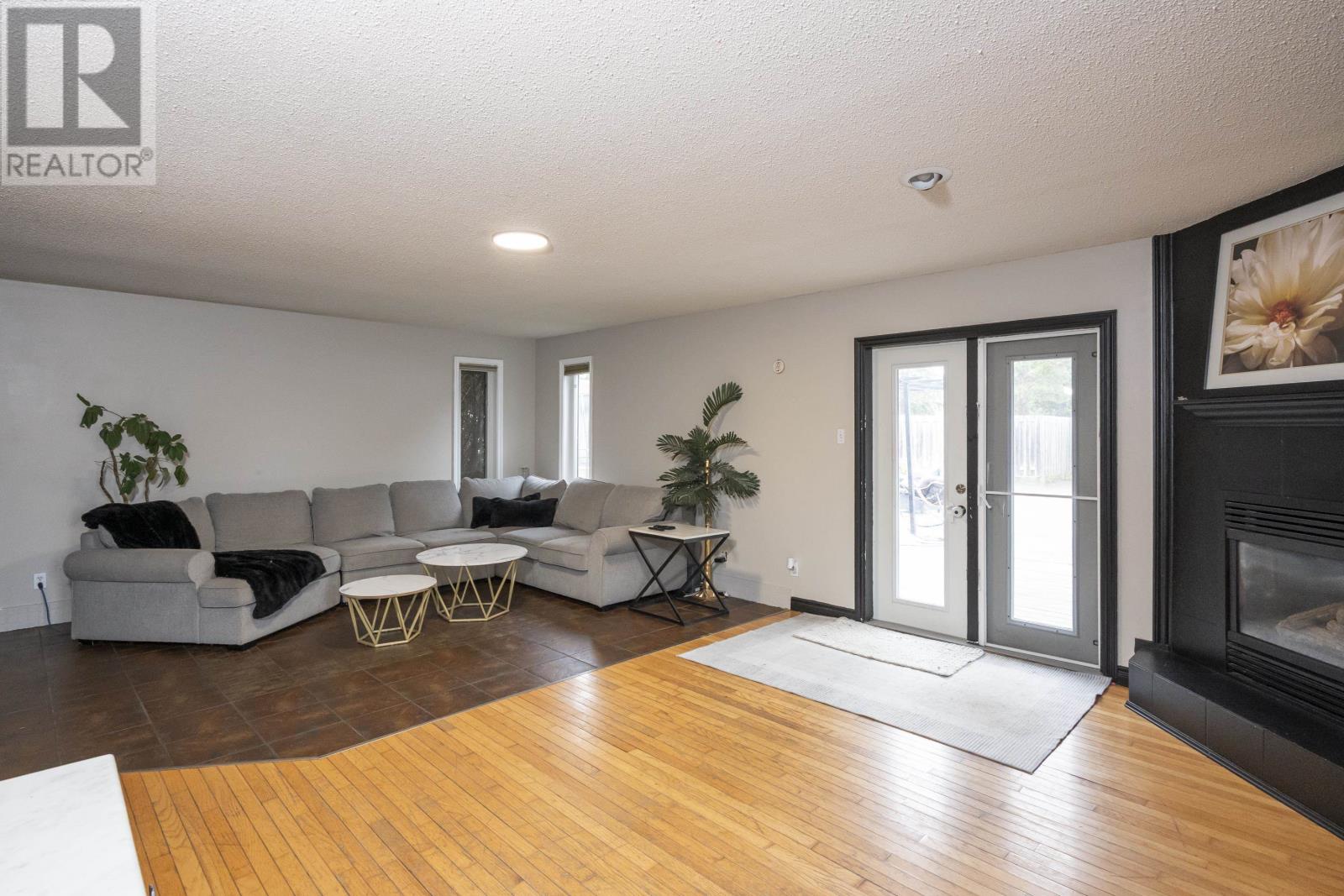 3408 Rosslyn Rd, Rosslyn, Ontario  P7K 0P8 - Photo 2 - TB2601463