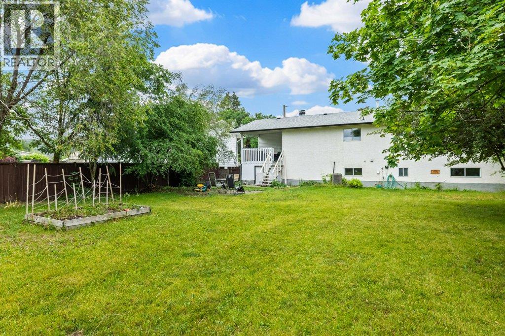 900 Hickory Road, Kelowna, British Columbia  V1X 4K7 - Photo 4 - 10389094
