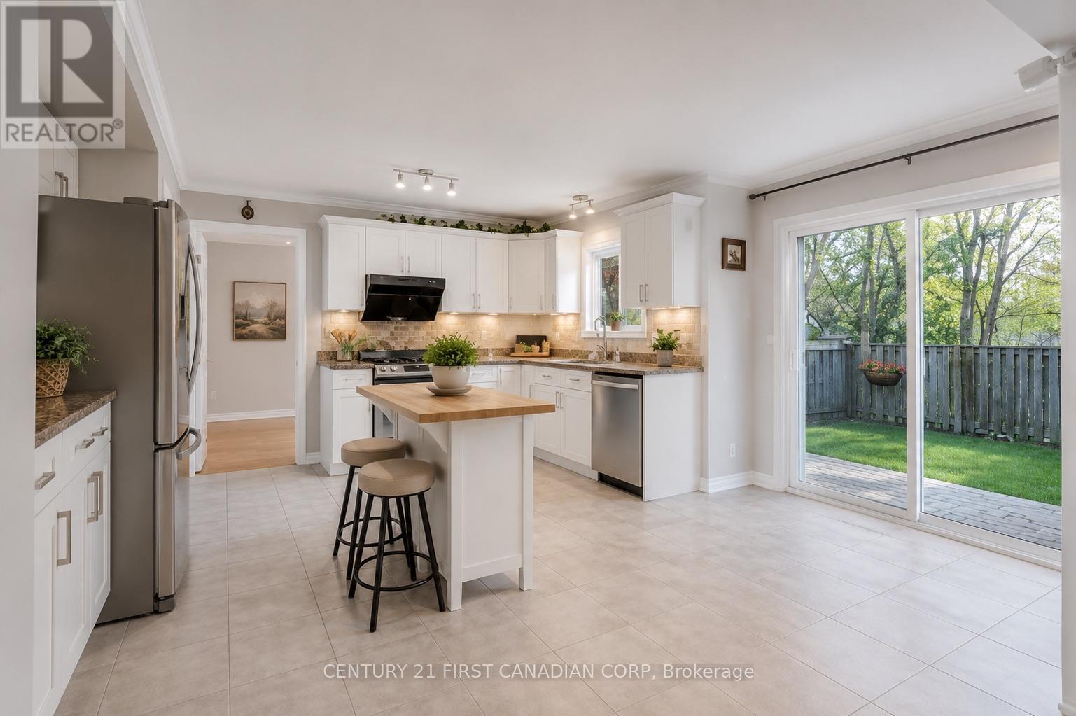 97 Mctaggart Court, London North, Ontario  N5X 3L9 - Photo 6 - X13444706