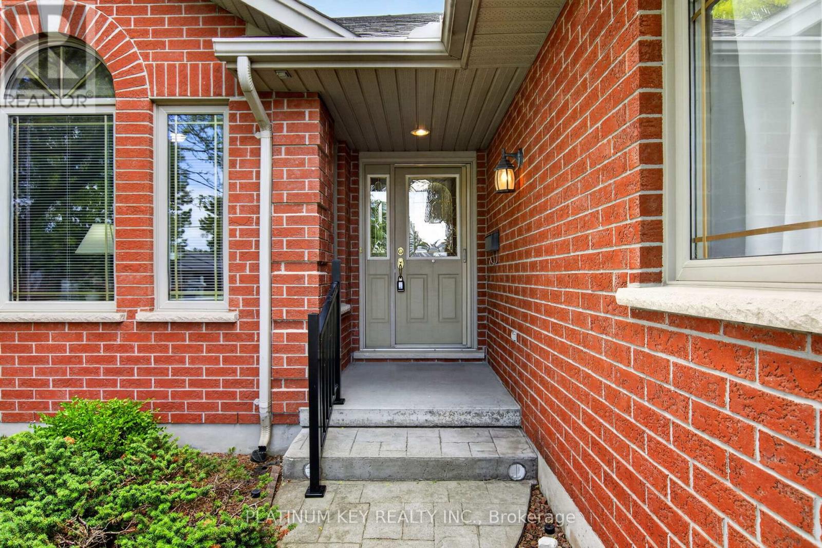 441 Drury Lane, Strathroy-Caradoc, Ontario  N7G 3G2 - Photo 3 - X13444836