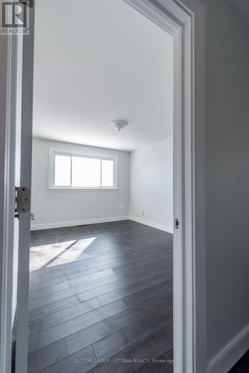 2 - 2419 Page Road, Ottawa, Ontario  K1W 1H2 - Photo 13 - X13444770