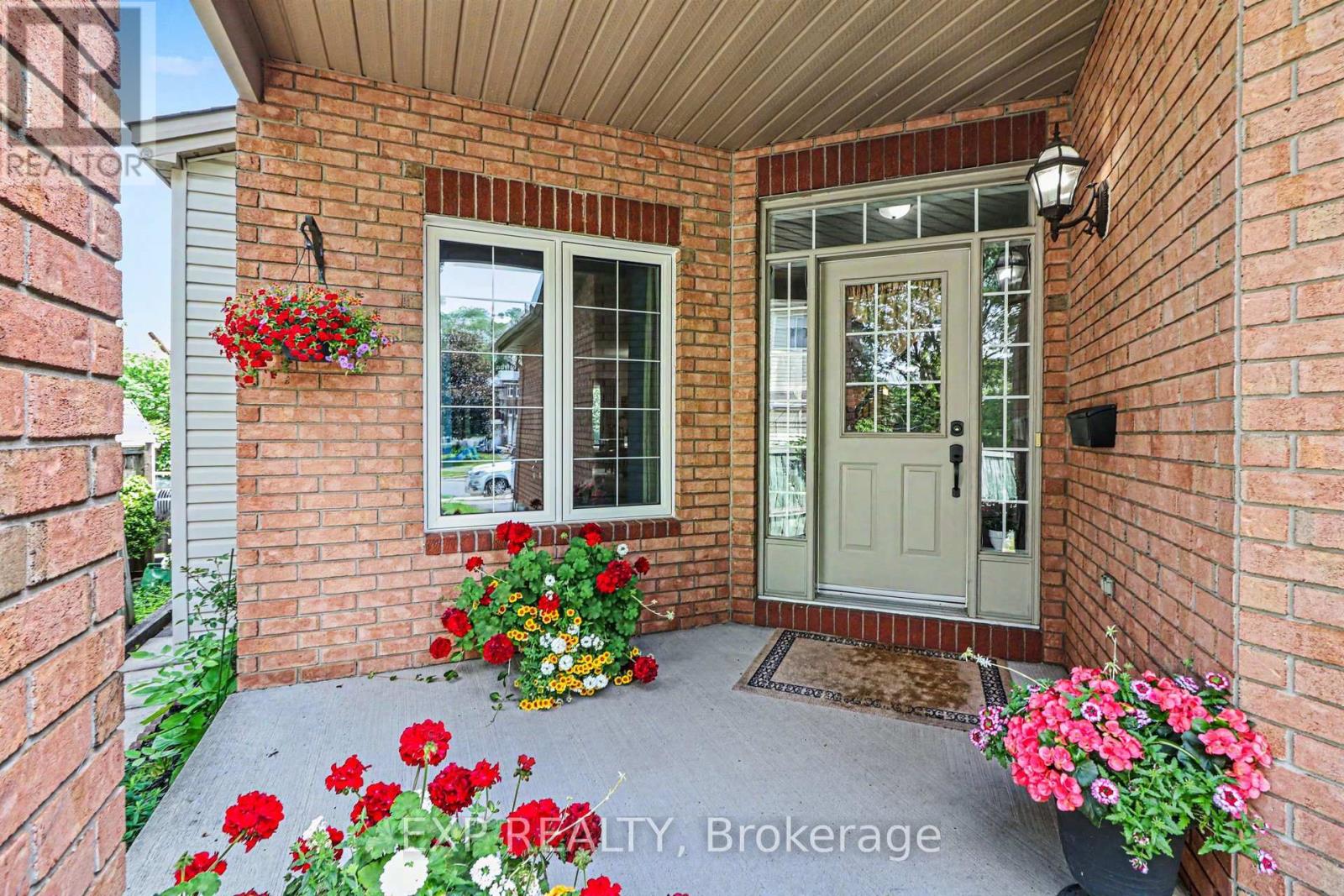 235 Station Boulevard, Ottawa, Ontario  K1G 6L8 - Photo 2 - X13444934