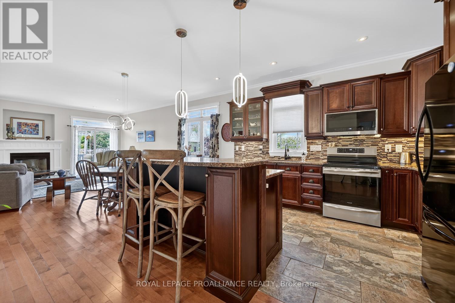422 Brock Street, Brockville, Ontario  K6V 7L6 - Photo 11 - X13444608