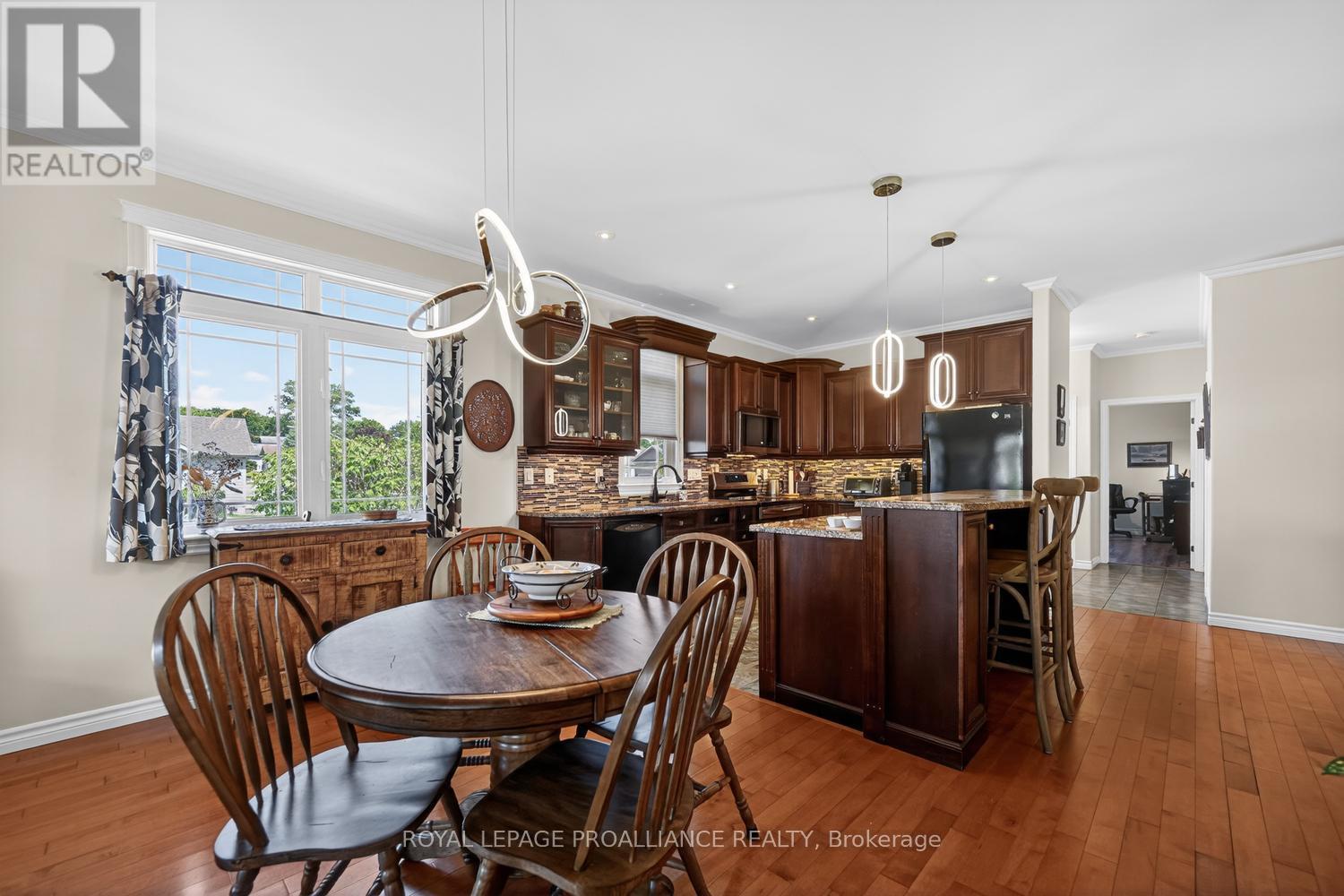 422 Brock Street, Brockville, Ontario  K6V 7L6 - Photo 18 - X13444608
