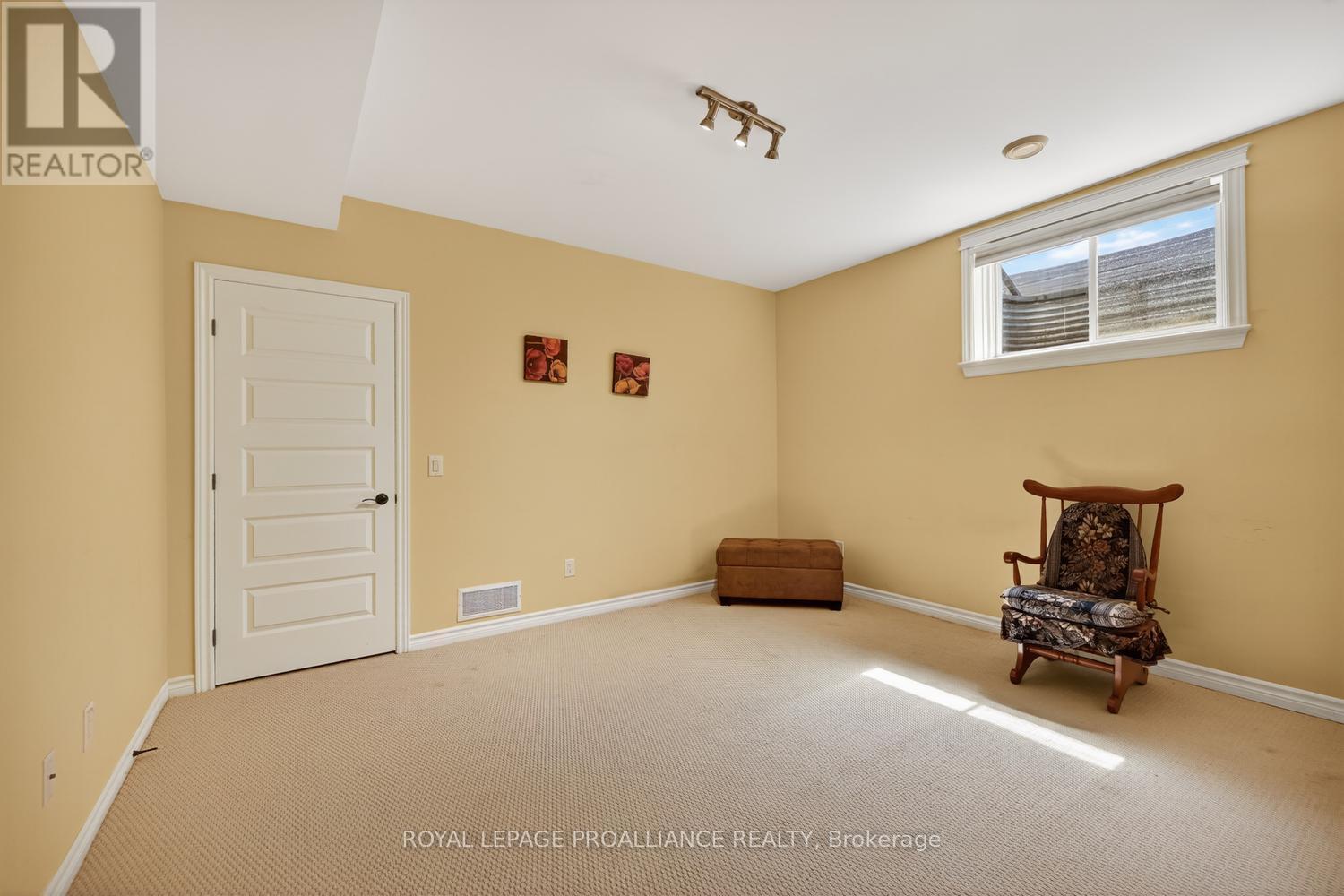 422 Brock Street, Brockville, Ontario  K6V 7L6 - Photo 36 - X13444608