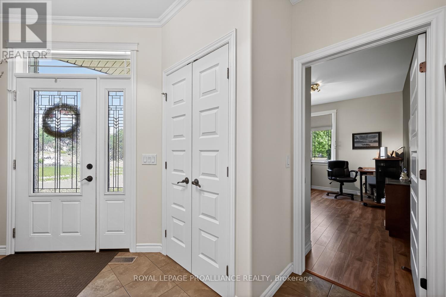422 Brock Street, Brockville, Ontario  K6V 7L6 - Photo 9 - X13444608