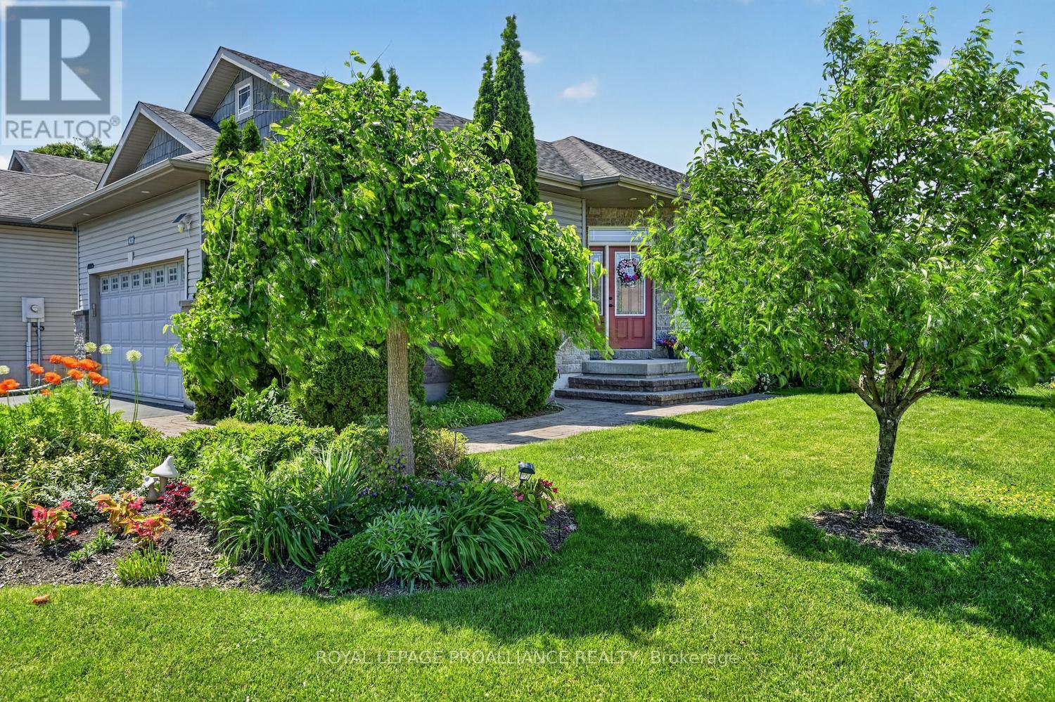 422 Brock Street, Brockville, Ontario  K6V 7L6 - Photo 4 - X13444608