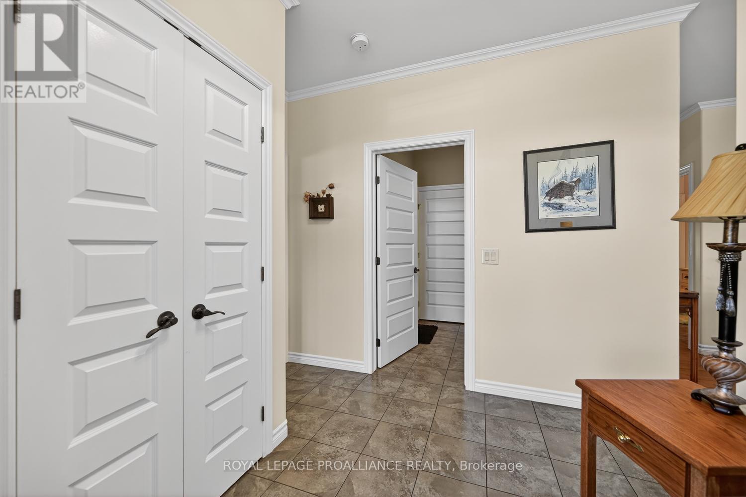 422 Brock Street, Brockville, Ontario  K6V 7L6 - Photo 7 - X13444608