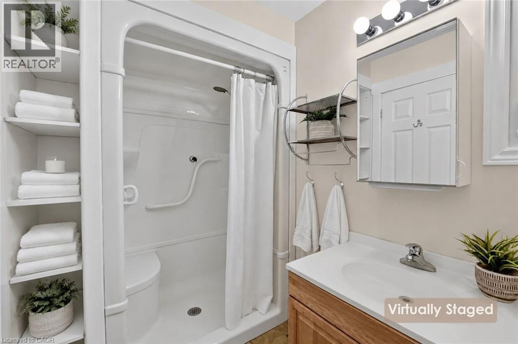 272 Cope Street, Hamilton, Ontario  L8H 5B5 - Photo 11 - 40838319