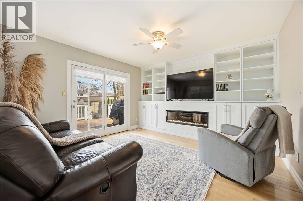 1104 Cathcart Boulevard, Sarnia photo 12