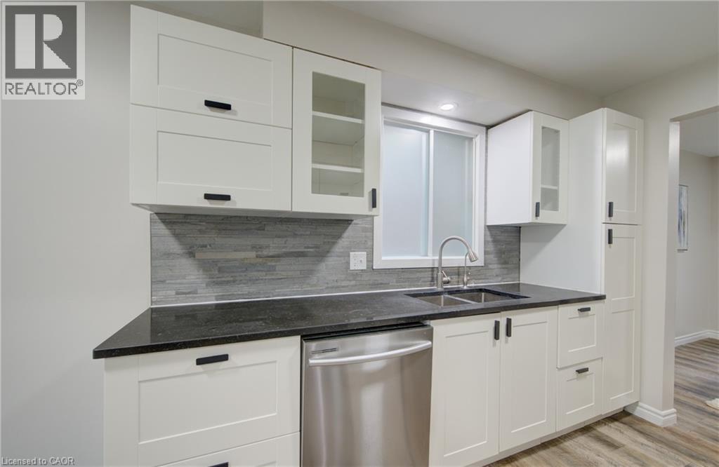 379 Veronica Drive, Kitchener, Ontario  N2A 2R8 - Photo 6 - 40839773