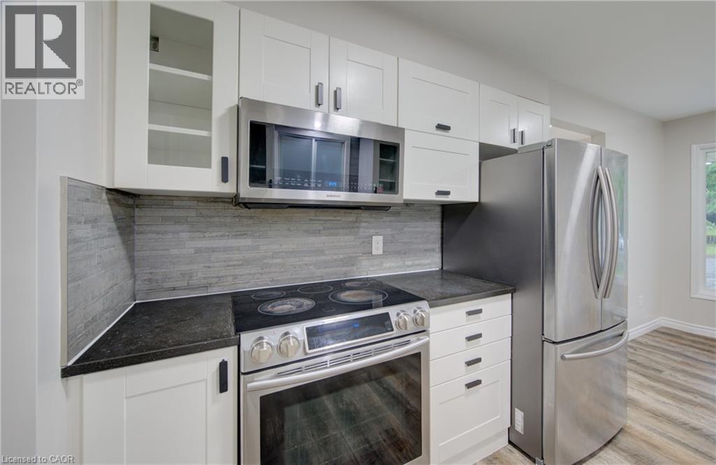 379 Veronica Drive, Kitchener, Ontario  N2A 2R8 - Photo 5 - 40839773