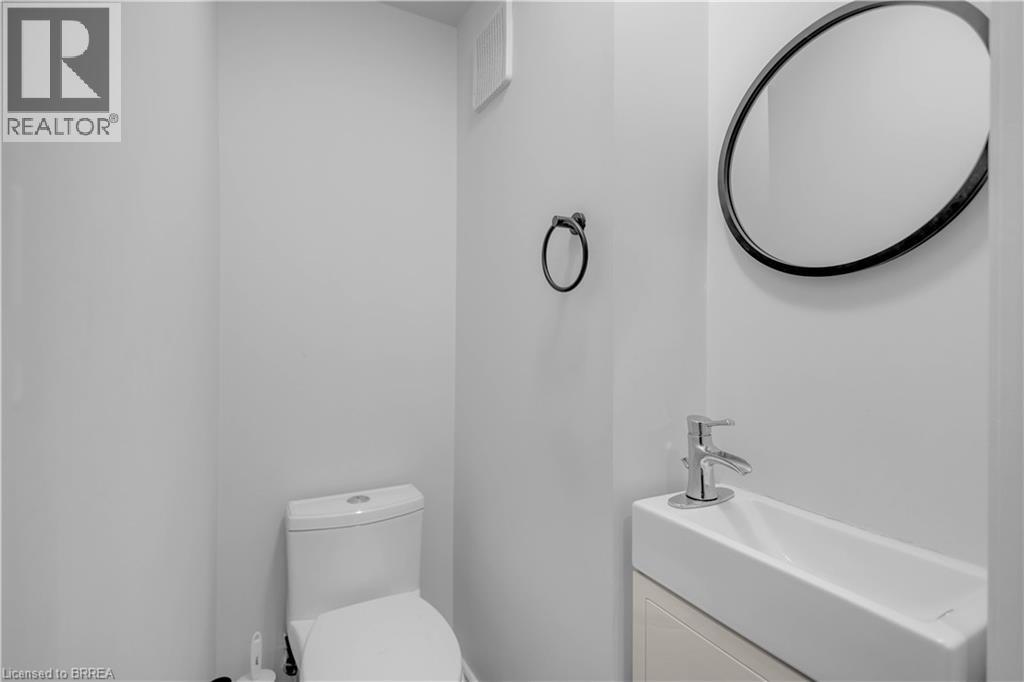 210 Golden Orchard Drive, Hamilton, Ontario  L9C 6J7 - Photo 8 - 40838751