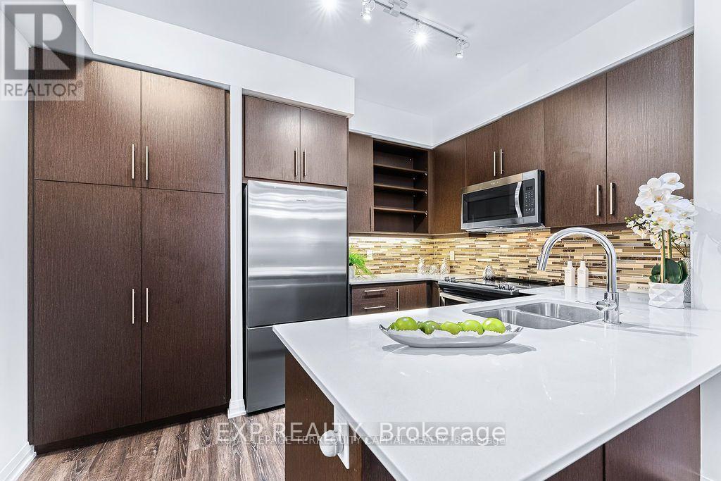 502 - 65 ONEIDA CRESCENT SE, Richmond Hill, Ontario