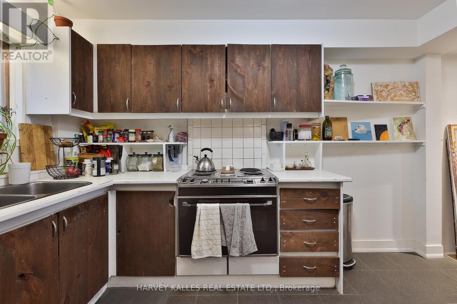 131 George Street, Toronto, Ontario  M5A 2M6 - Photo 14 - C13444536