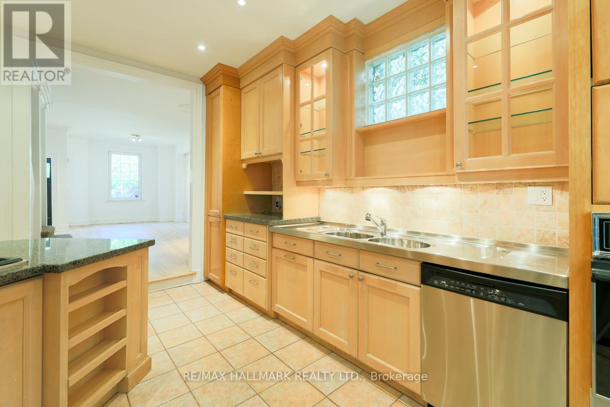 101 Pears Avenue, Toronto, Ontario  M5R 1S9 - Photo 16 - C13444544